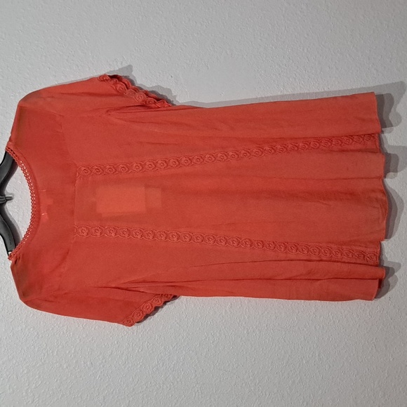 Karyn Seo Martina V-Neck Boho Short Sleeve Tonal Embroidered Asymmetric… - Picture 7 of 10